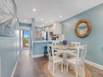 Gulf Front 2 Bedroom Vacation Condo Sleeps 6 Guests